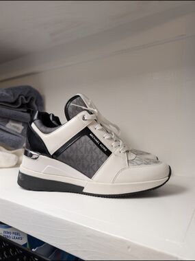 Michael Kors Georgie Logo & Leather Wedge Trainers NEW! Size 8 $160